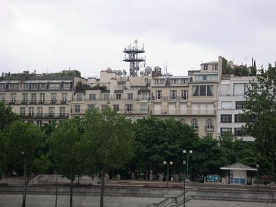 Cognacq-Jay vu de la rive droite