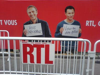 Au sige de RTL, rue Bayard