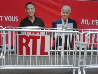 Au sige de RTL, rue Bayard