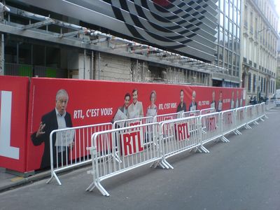 Au sige de RTL, rue Bayard