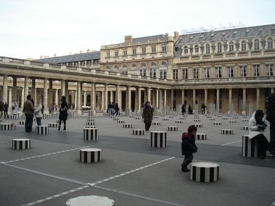Colonnes de Buren